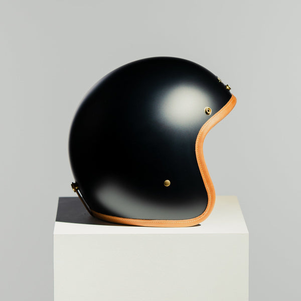 Hedonist Stable Black