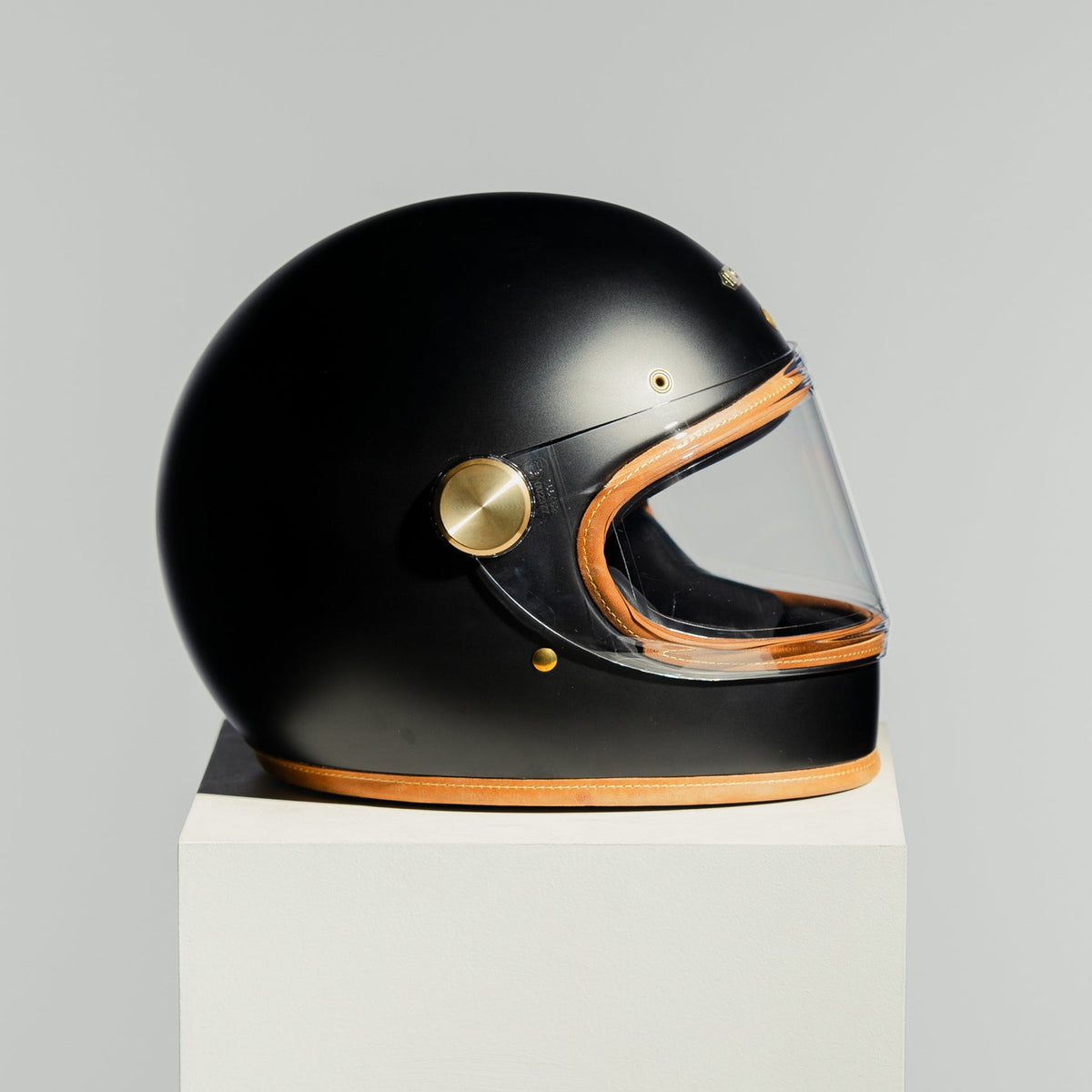 Heroine Racer Stable Black 2.0