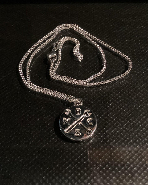 Carpe Viam Small Pendant (No Chain)